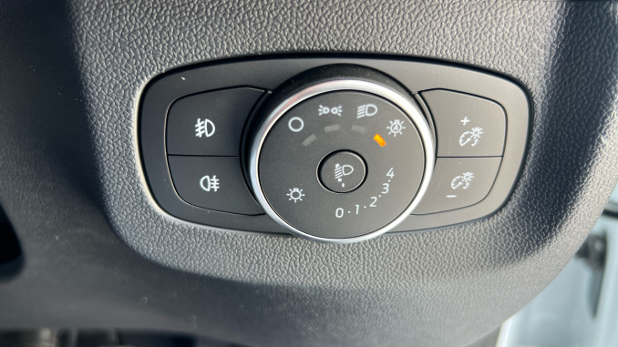 Ford Transit Courier Diesel 1.5 EcoBlue Trend Van - Image 36